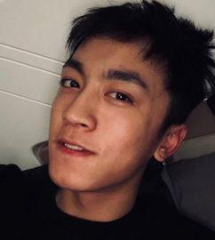 国产自拍男鸭视频,揭秘鸭界自拍达人风采  第2张